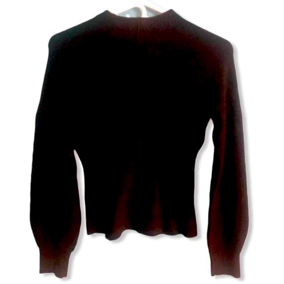 ZARA Minimal Collection Black Cropped Sweater
Size: Small - Picture 4 of 5